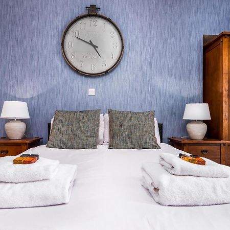 Riviera Guesthouse ويتبي المظهر الخارجي الصورة