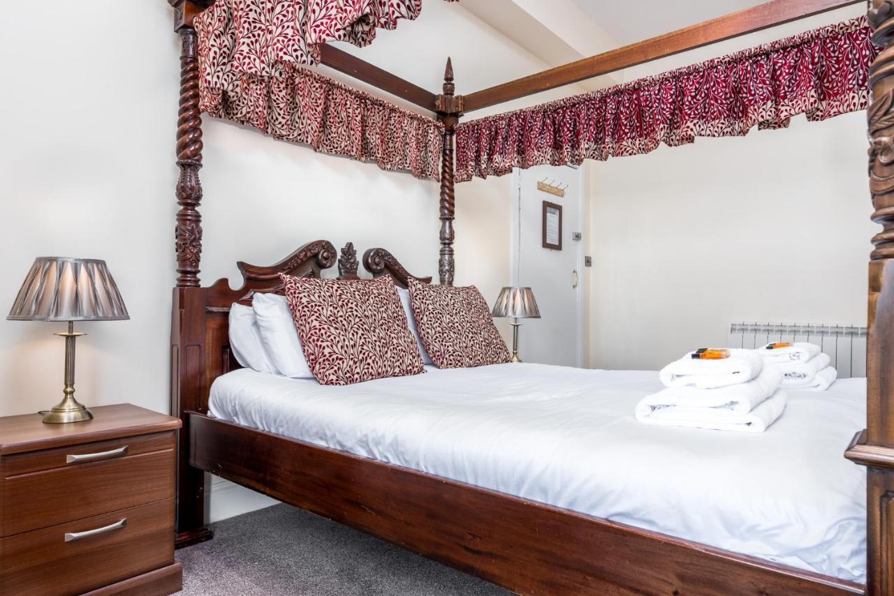 Riviera Guesthouse ويتبي المظهر الخارجي الصورة