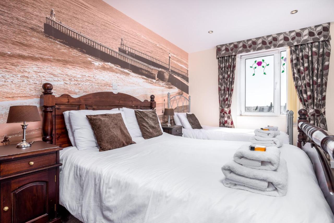 Riviera Guesthouse ويتبي المظهر الخارجي الصورة